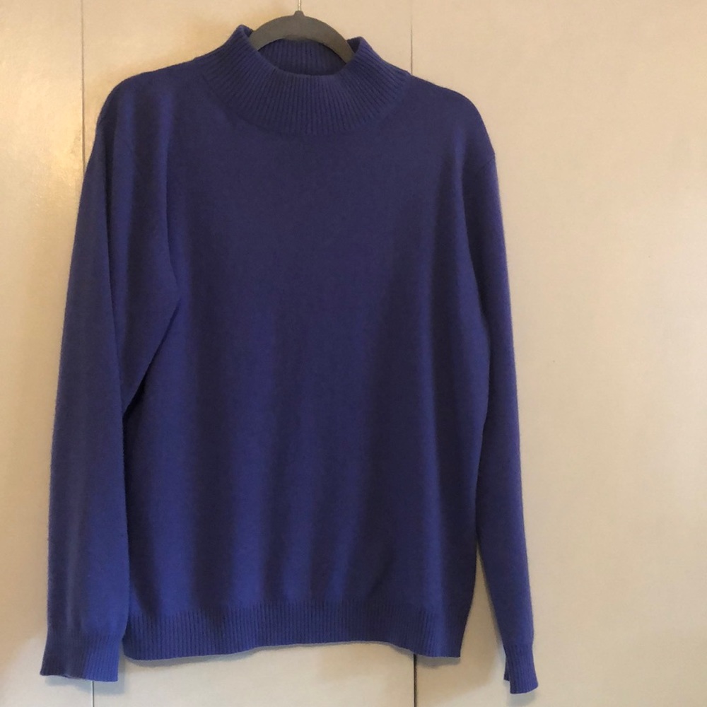 Preston&York. 100% cashmere. Size XL